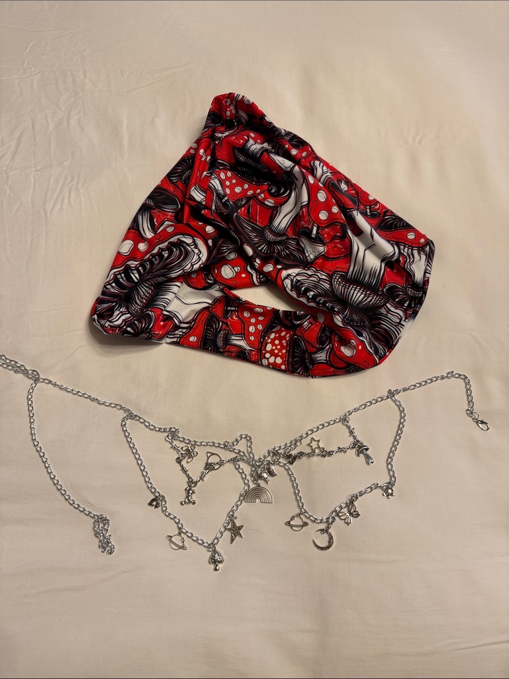 Festival iHeartRaves Mushroom Hood and Charms Chain Silver Belt